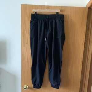 Women’s athletic pants